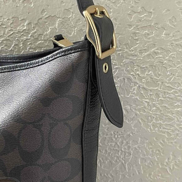 COACH VAL DUFFLE WOMEN'S SIGNATURE CANVAS/PEBBLE LEATHER CROSSBODY BAG NWOT - Picture 6 of 14